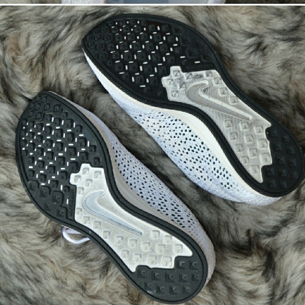 Nike Flyknit Racer White Goddess Edition Shoes - Picture 6 of 7